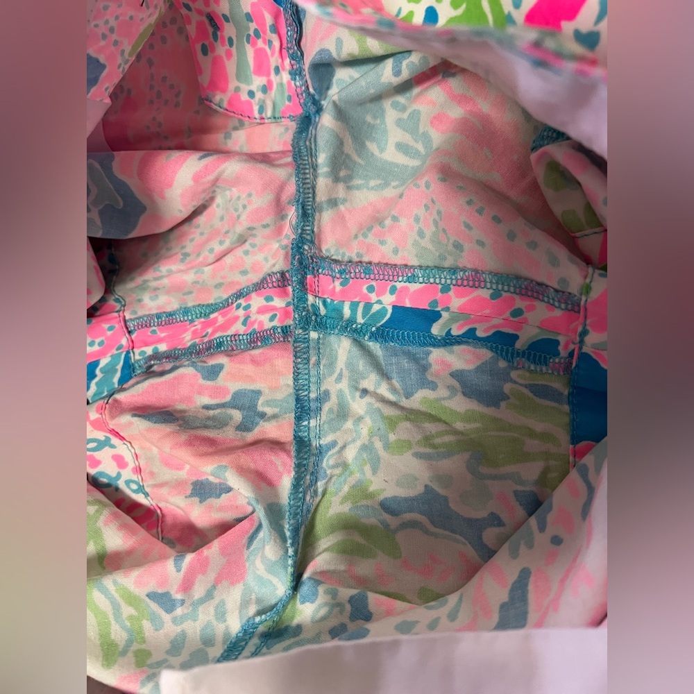 Lilly Pulitzer size 14 Callahan shorts in Let’s Cha Cha - Picture 5 of 5